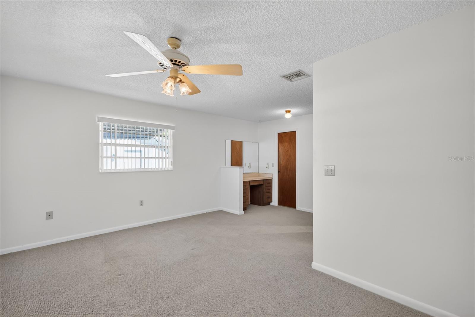 MI-LU ESTATES - Residential