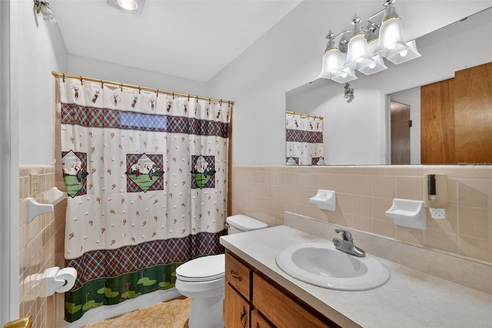 MI-LU ESTATES - Residential