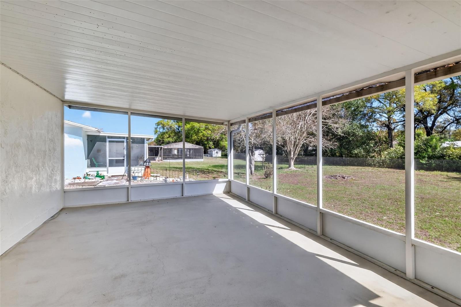 MI-LU ESTATES - Residential