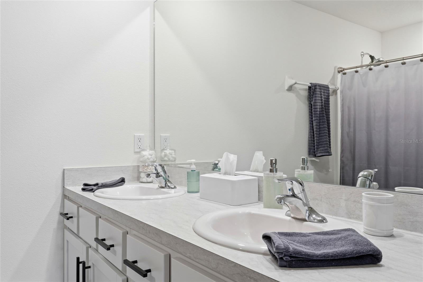 SILVERSTONE NORTH - Residential