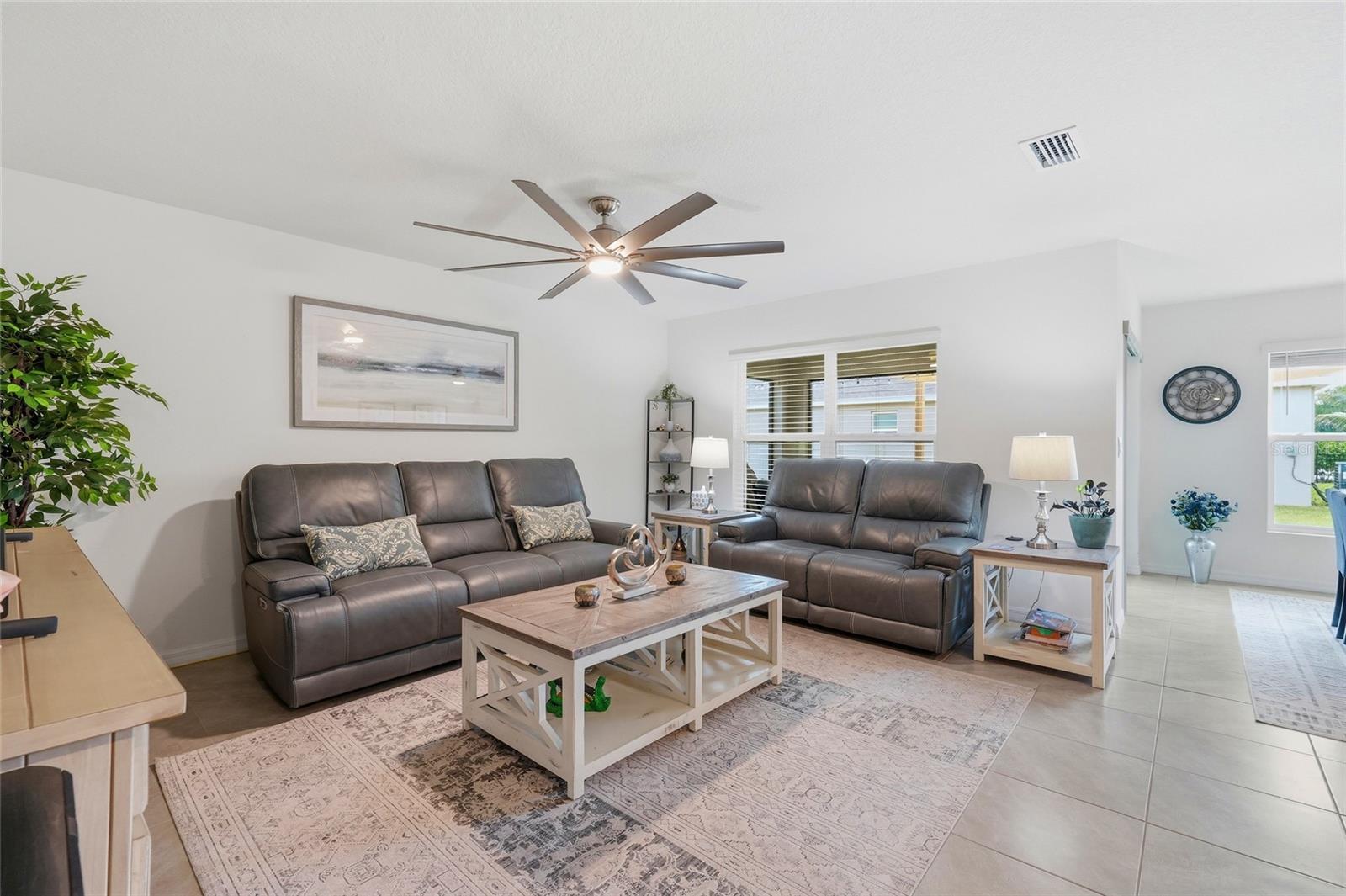 SILVERSTONE NORTH - Residential