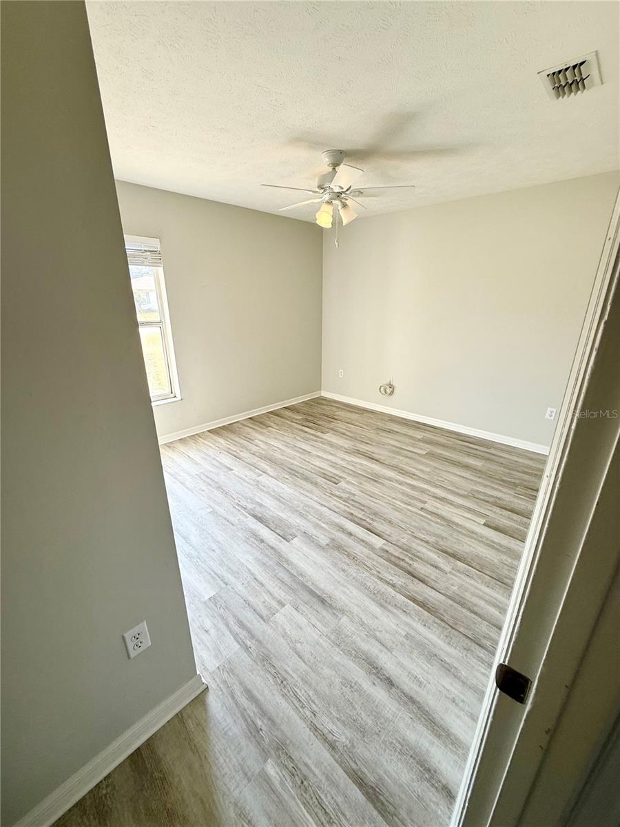 SILVER SPGS SHORES - Residential Lease