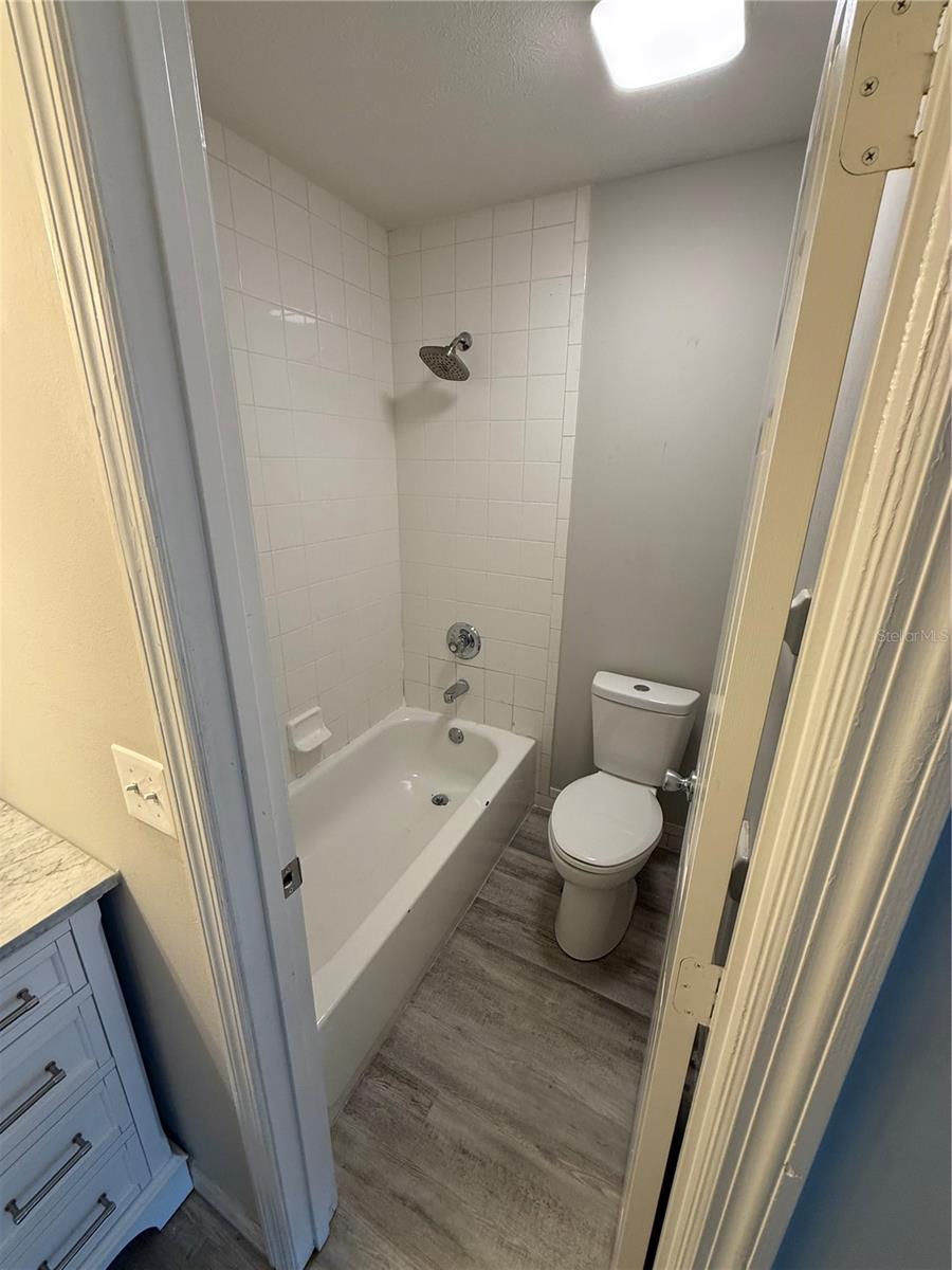 SILVER SPGS SHORES - Residential Lease