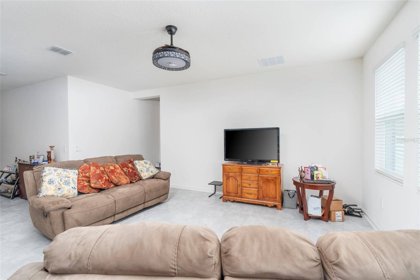 853 LAUREL VIEW WAY