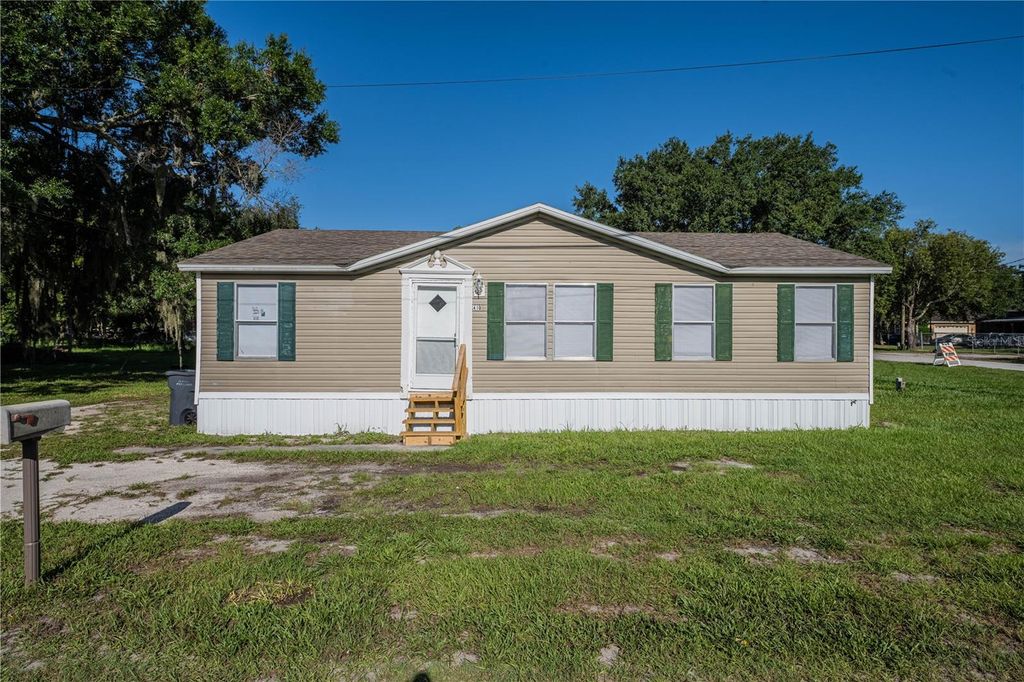 Photo of 410 Avenue A Wahneta E, Winter Haven, FL 33880 (MLS # L4962867)