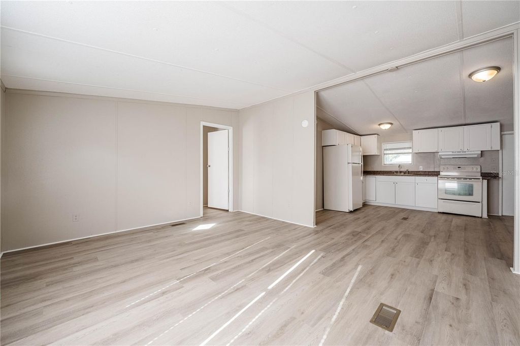 Photo of 410 Avenue A Wahneta E, Winter Haven, FL 33880 (MLS # L4962867)