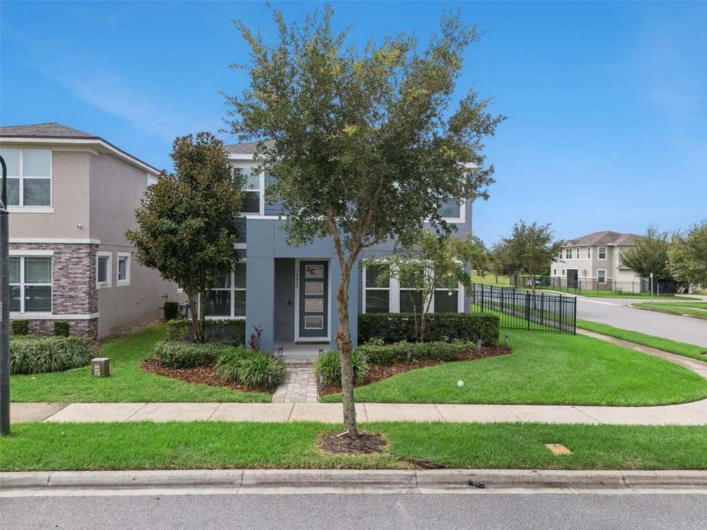 Photo of 16602 Wingspread Loop, Winter Garden, FL 34787 (MLS # O6429266)