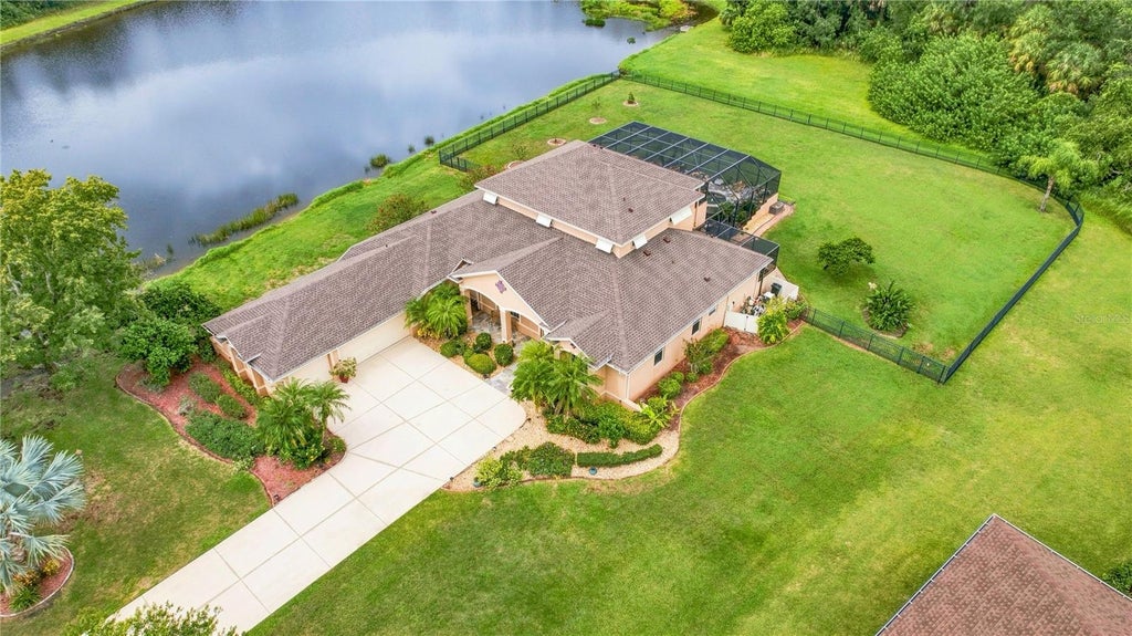 Photo of 3303 155th Avenue E, Parrish, FL 34219 (MLS # A4705129)