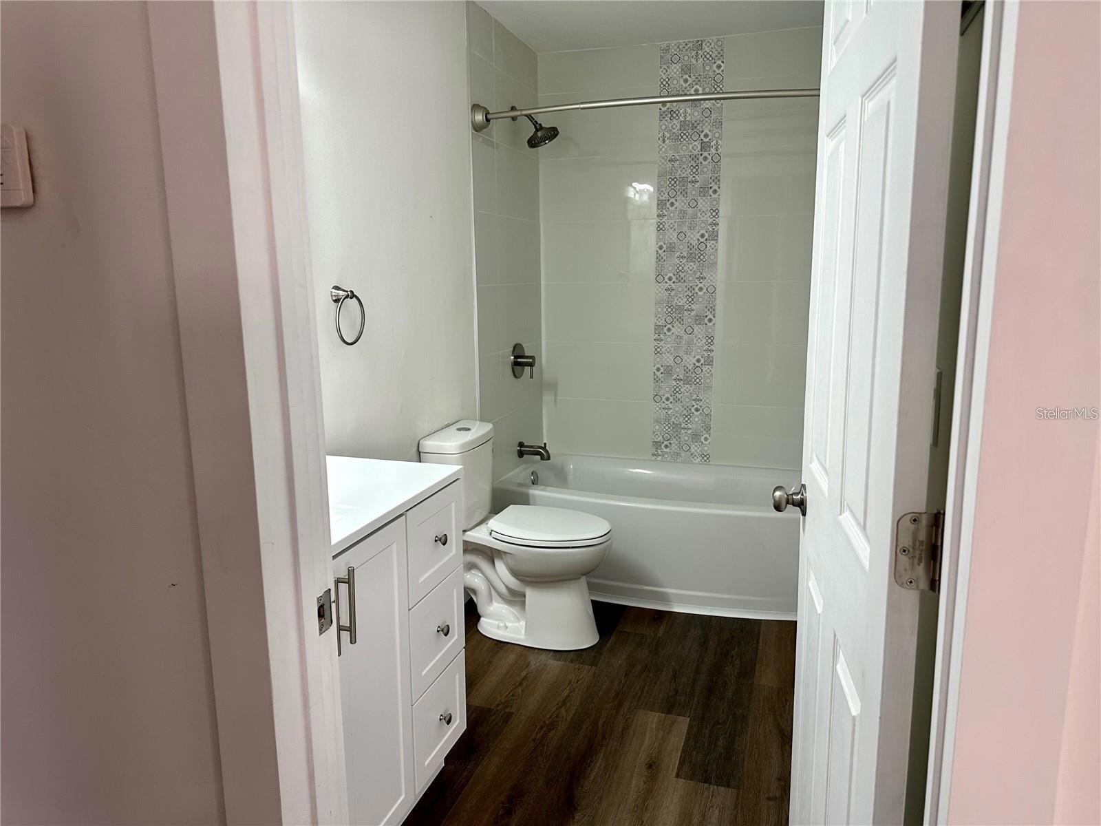 CEDAR RIDGE VILLAGE - Residential