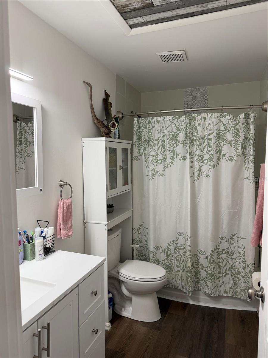 CEDAR RIDGE VILLAGE - Residential