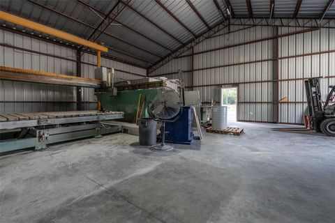 Tiny photo for 14131 NE Highway 27 Alt, Williston, FL 32696 (MLS # OM722611)