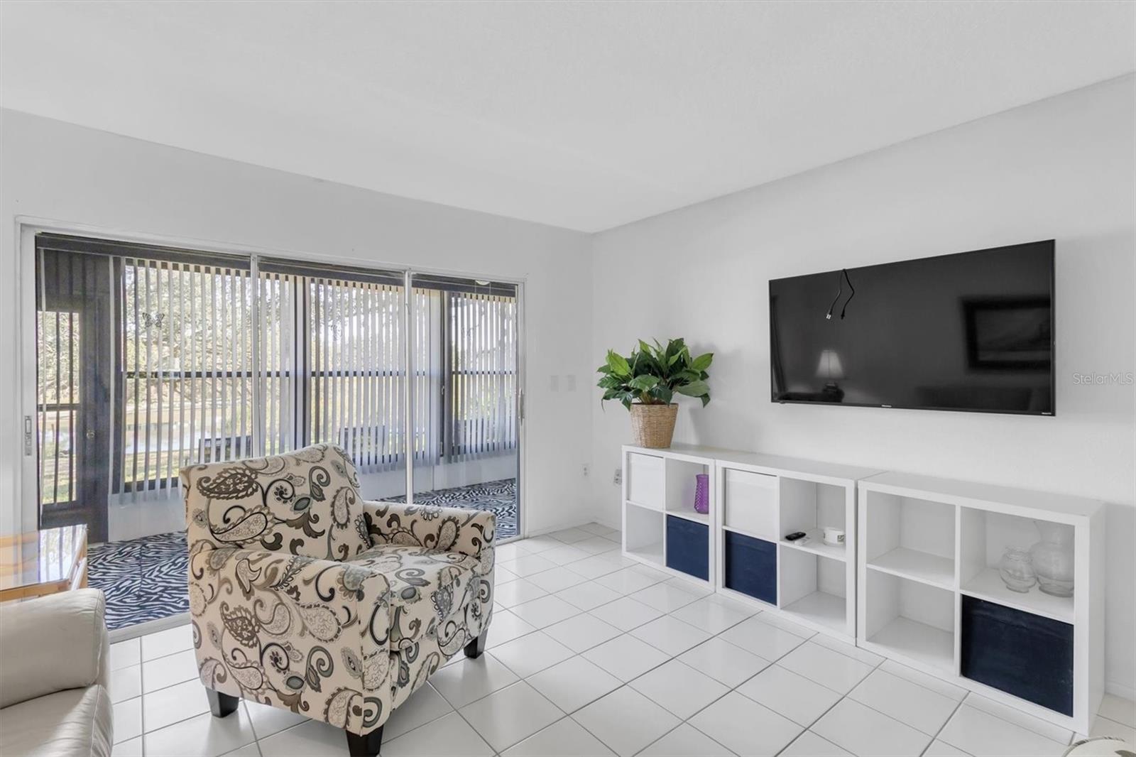 11410 CARRIAGE HILL  #1 DRIVE 1