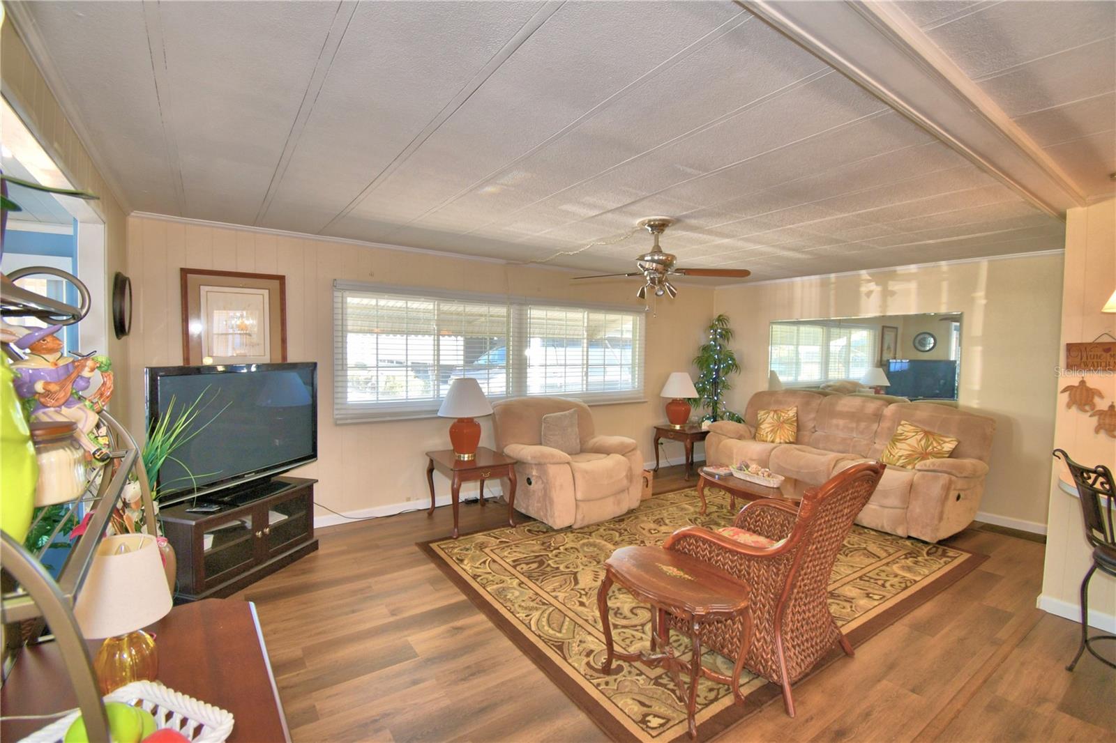 ARIANA SHORES MHP - Residential