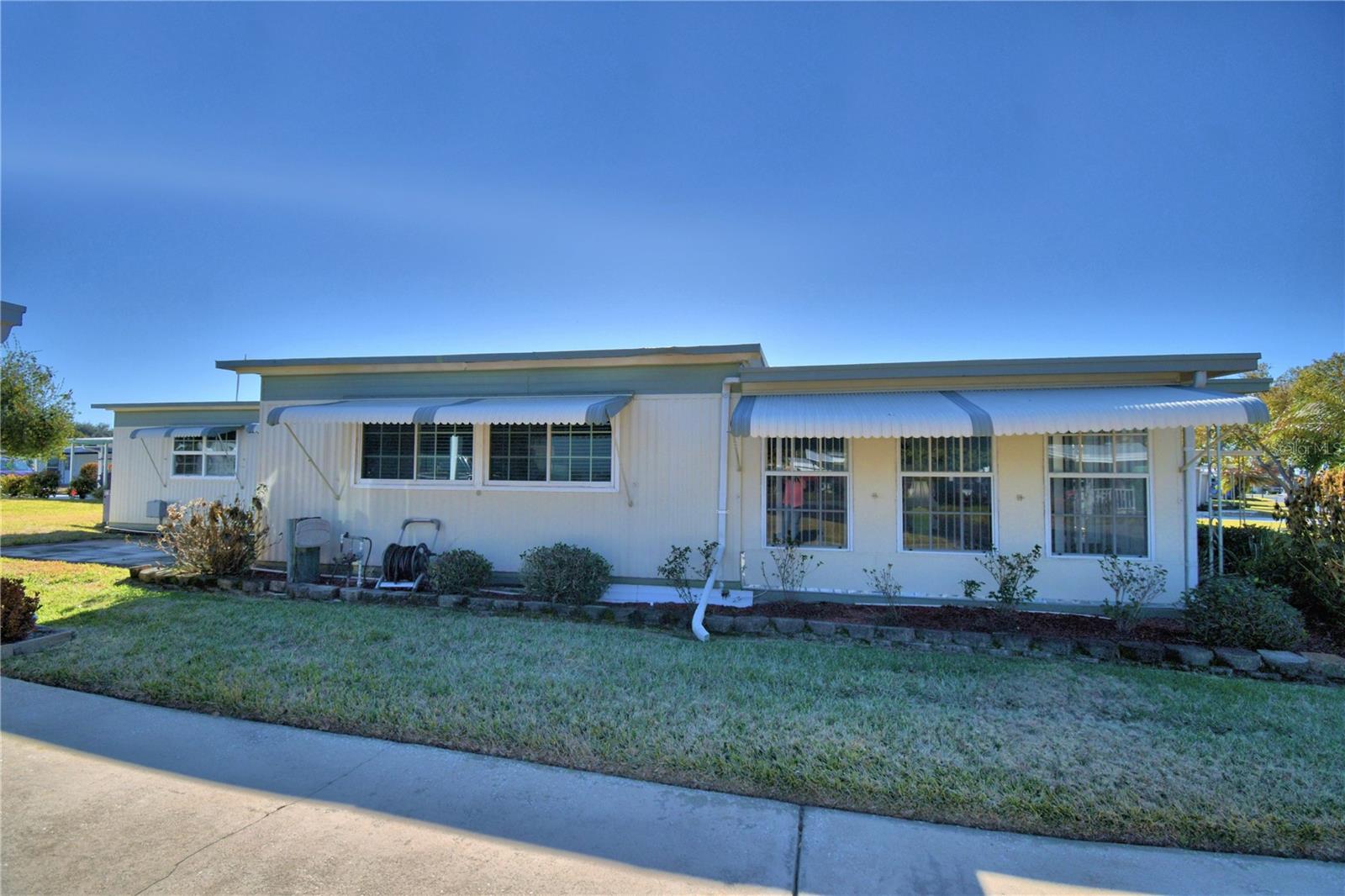 ARIANA SHORES MHP - Residential