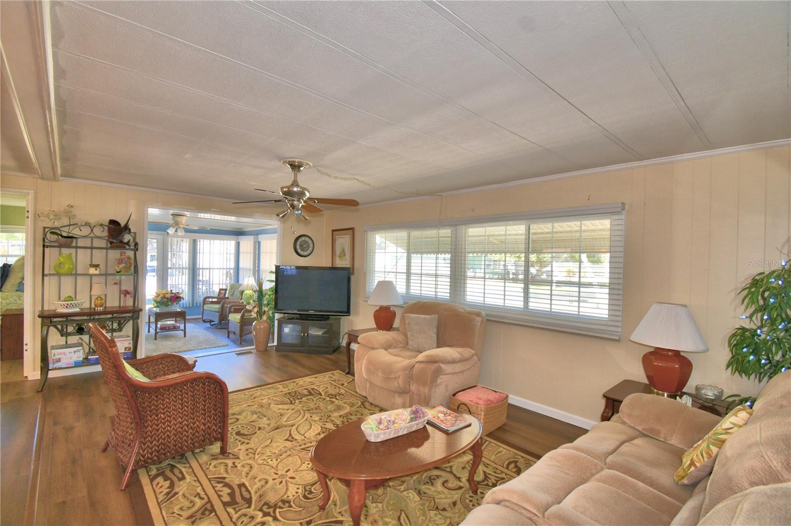 ARIANA SHORES MHP - Residential