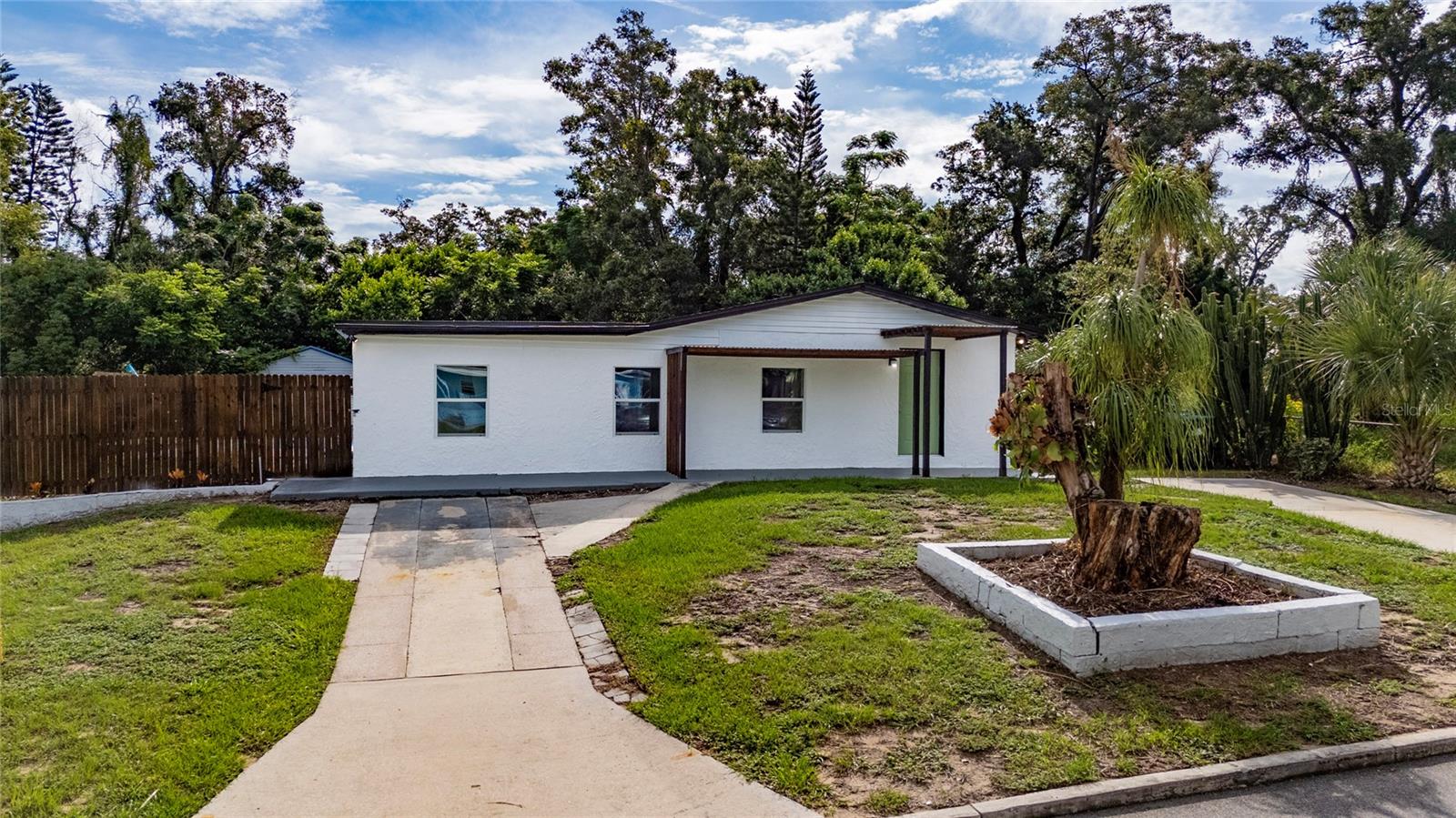 5621 LUNSFORD DRIVE