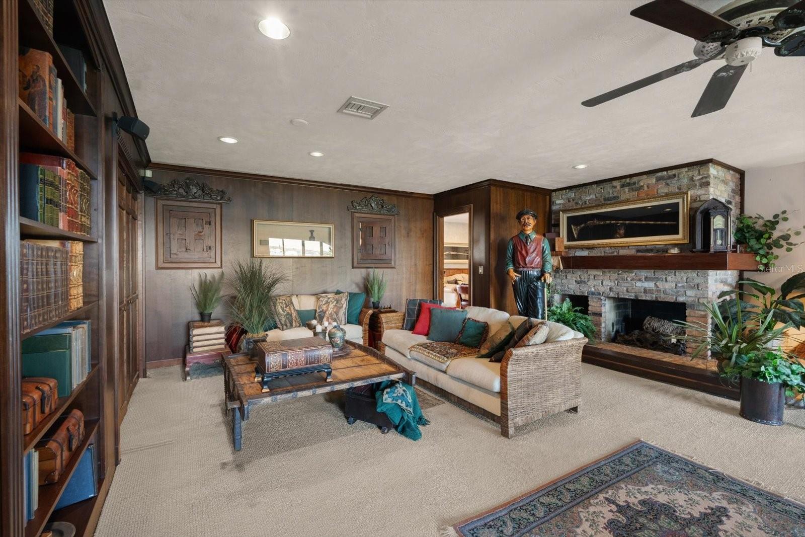 RIVERFRONT-JOHN ANDERSON S - Residential