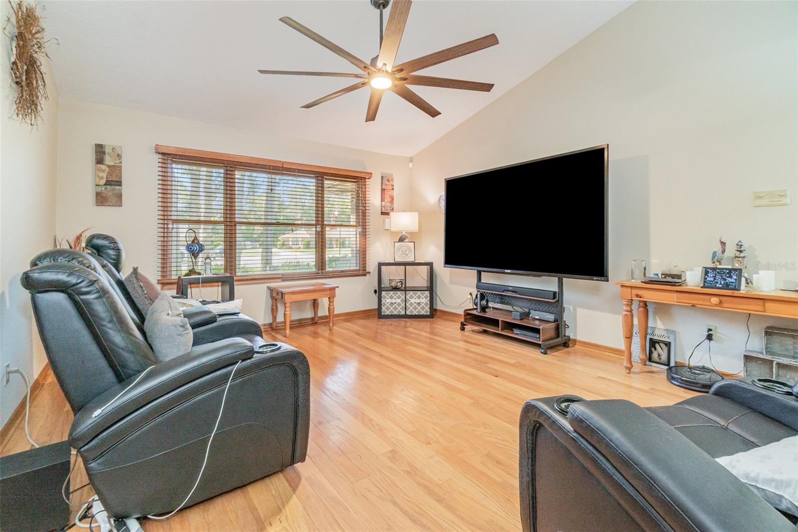 BLUE SPRINGS LANDING - Residential