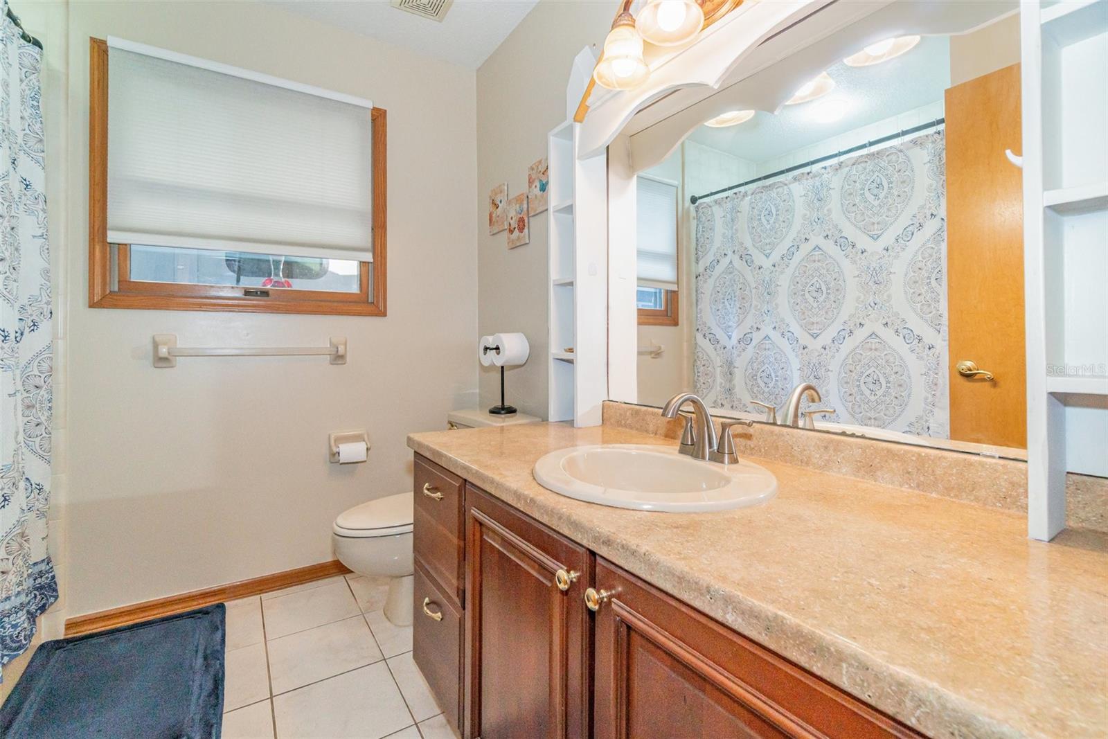 BLUE SPRINGS LANDING - Residential