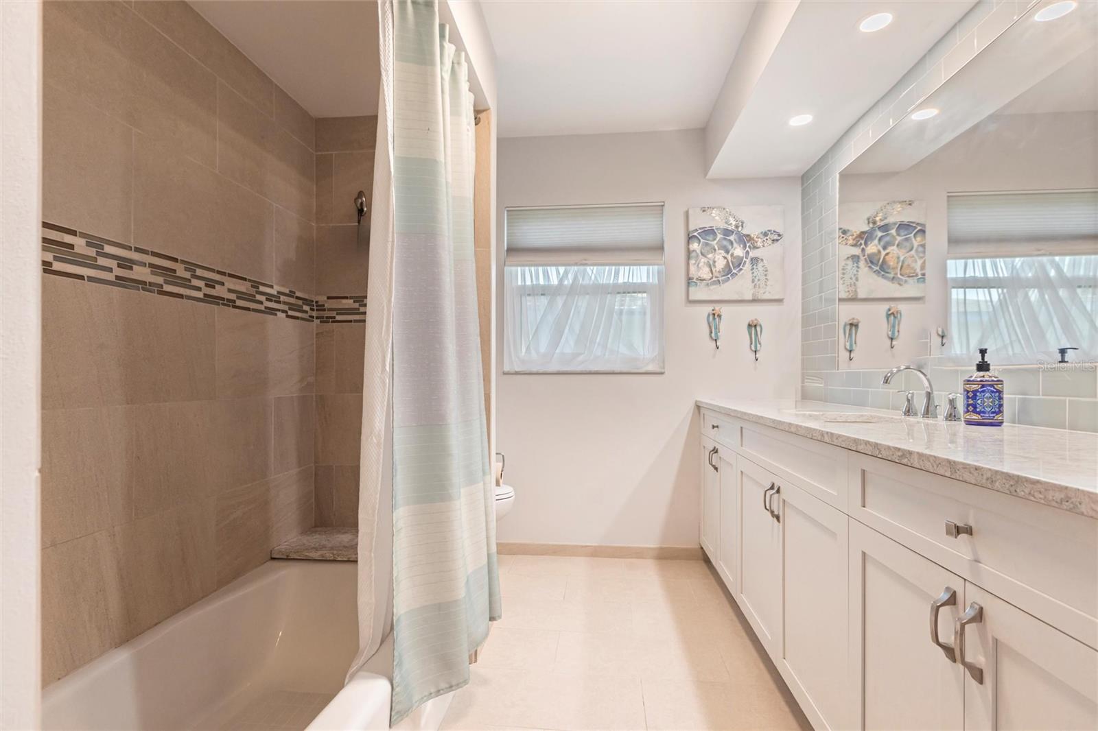 GULF GATE - Residential