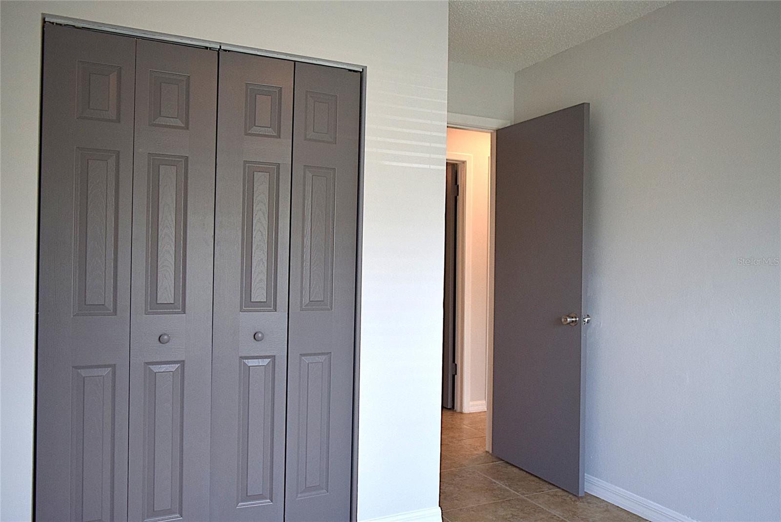 HEATHER LAKES UNIT XVII - Residential Lease