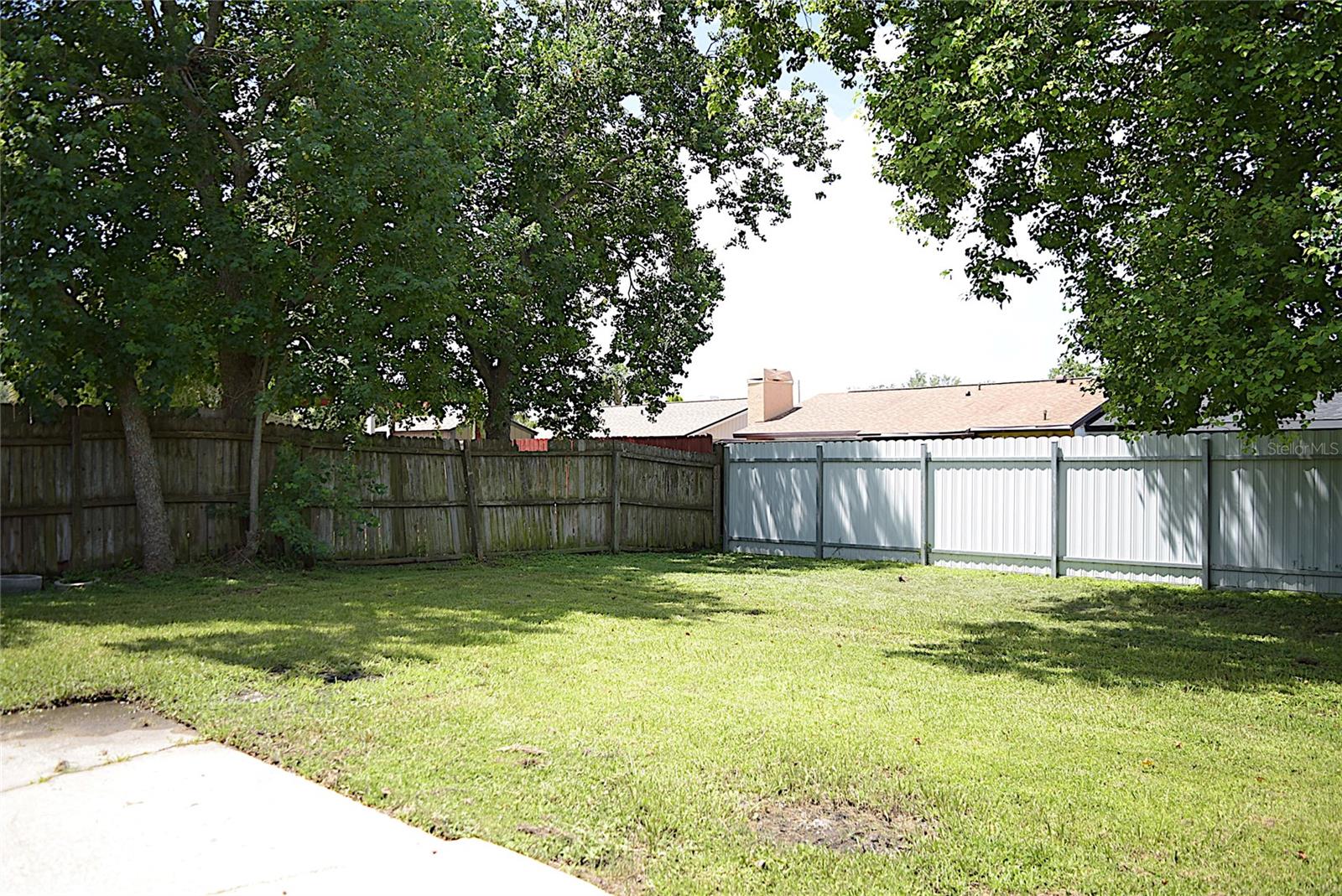 HEATHER LAKES UNIT XVII - Residential Lease