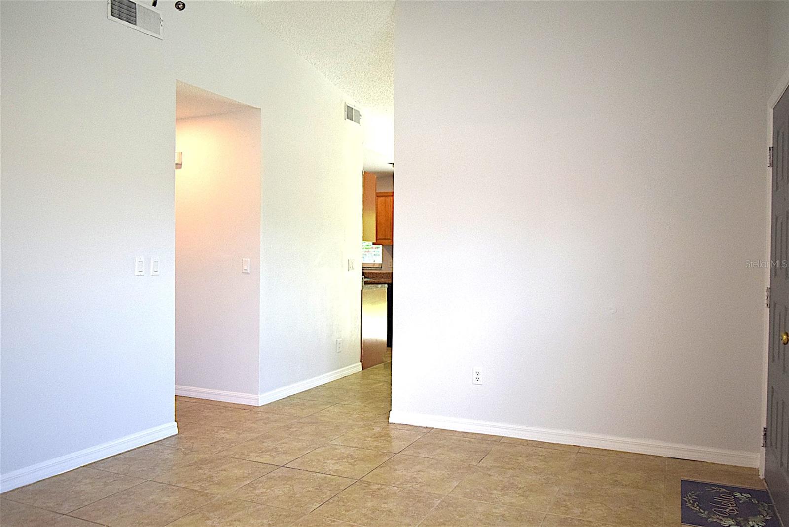 HEATHER LAKES UNIT XVII - Residential Lease