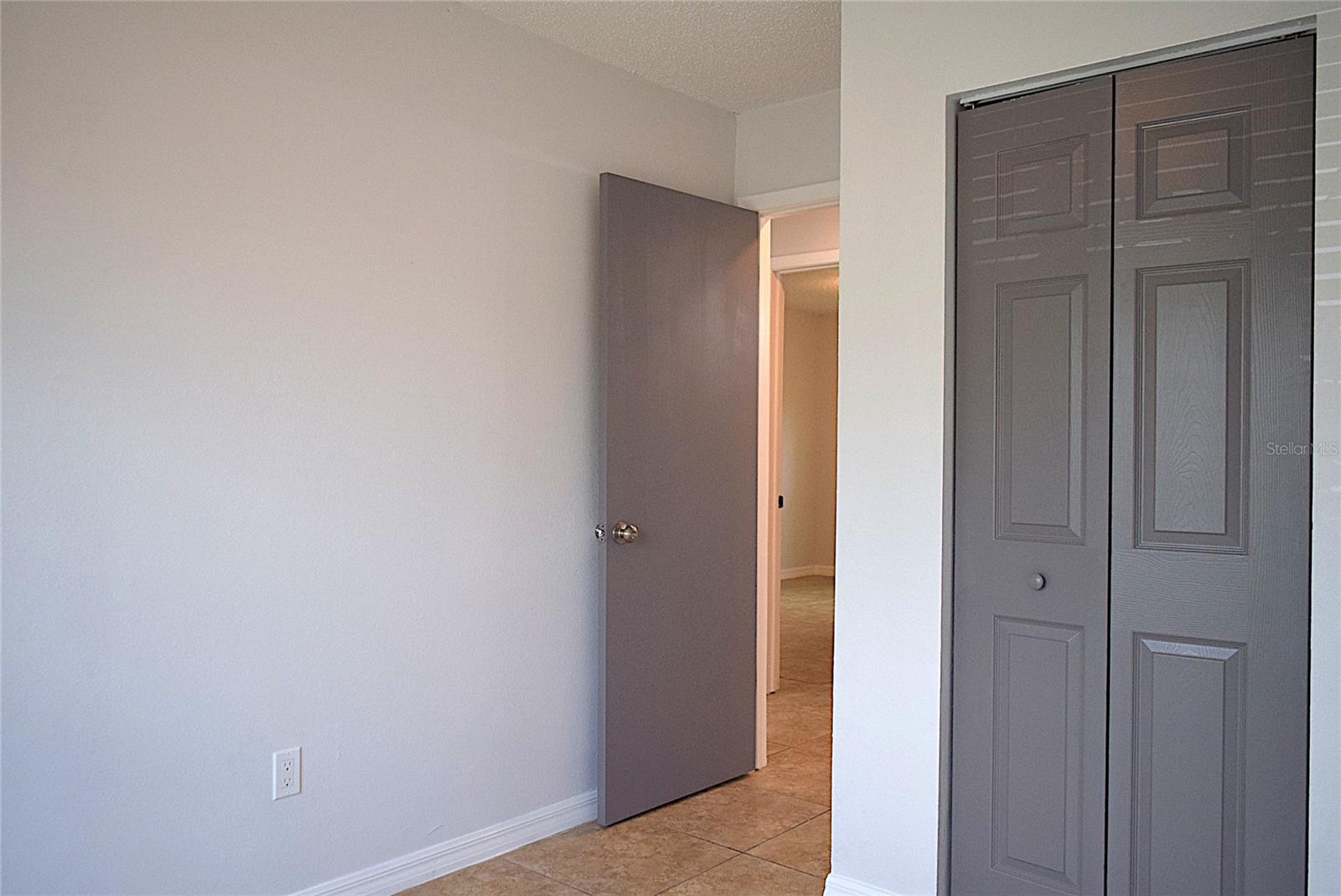 HEATHER LAKES UNIT XVII - Residential Lease