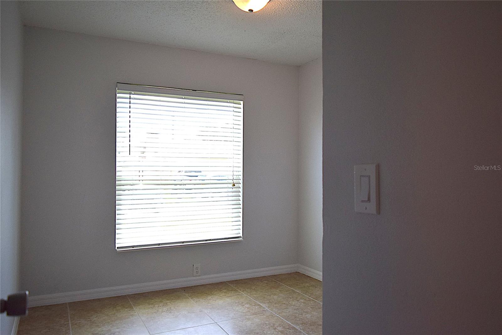 HEATHER LAKES UNIT XVII - Residential Lease