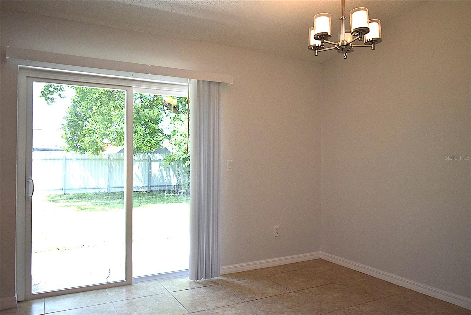 HEATHER LAKES UNIT XVII - Residential Lease