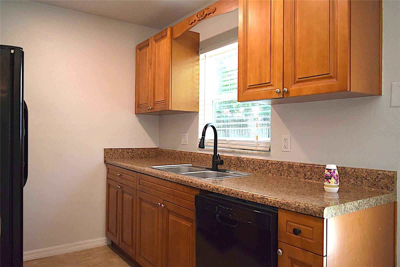 HEATHER LAKES UNIT XVII - Residential Lease