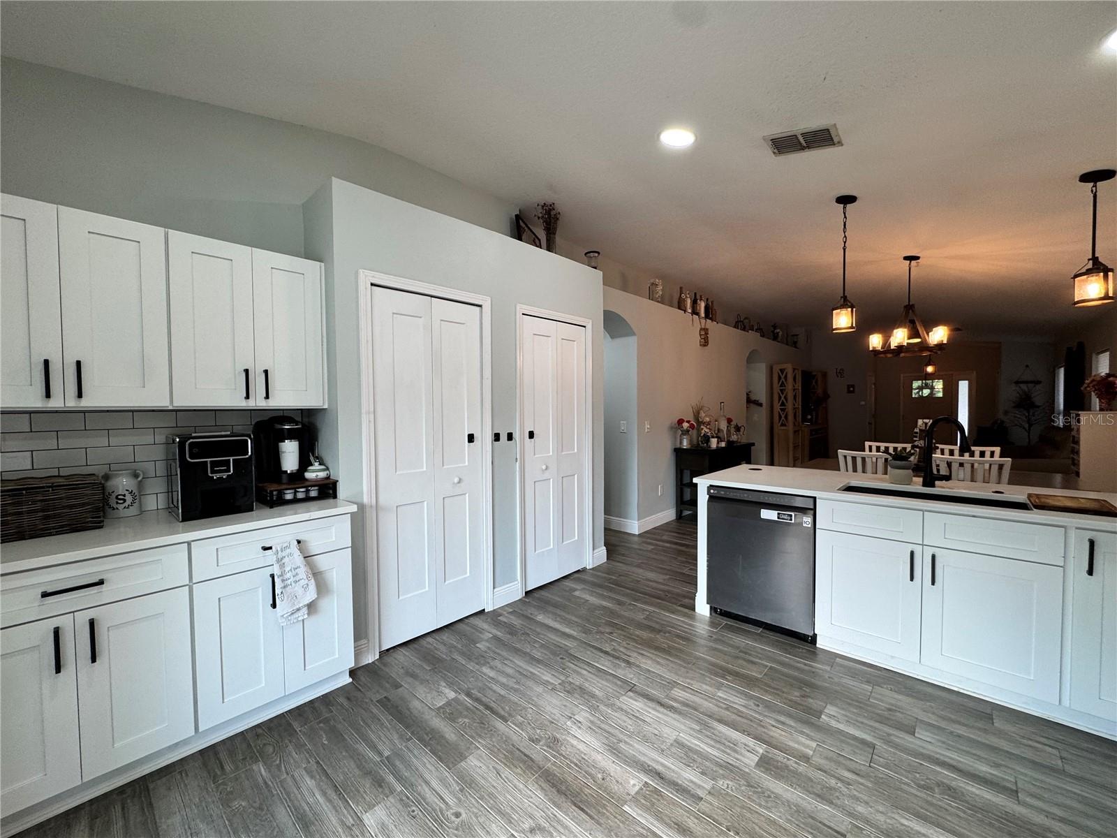 CONCORD STATION PH 04 UNITS A & B - Residential
