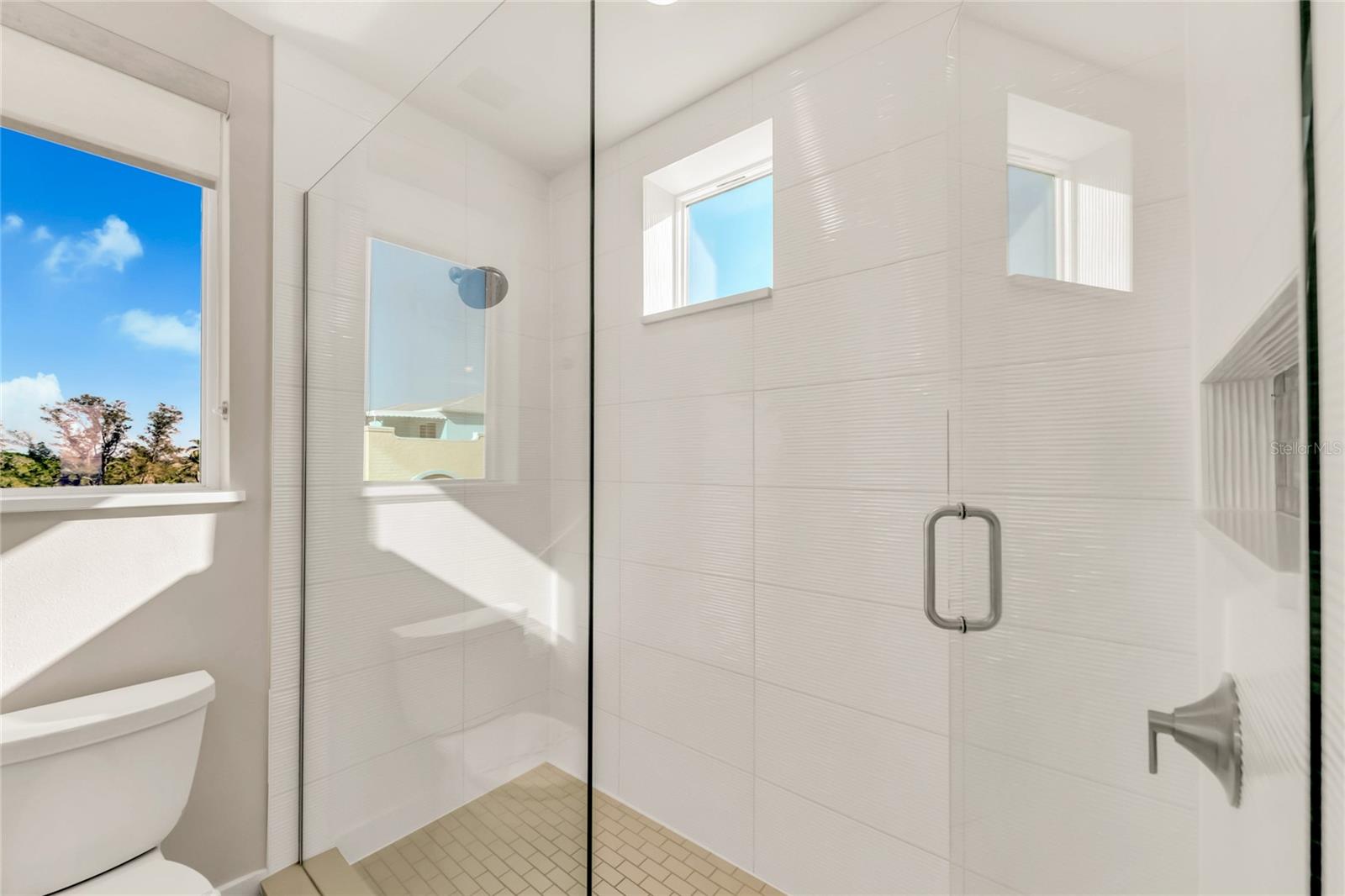 29 BEACH LAND CONDOMINIUM - Residential