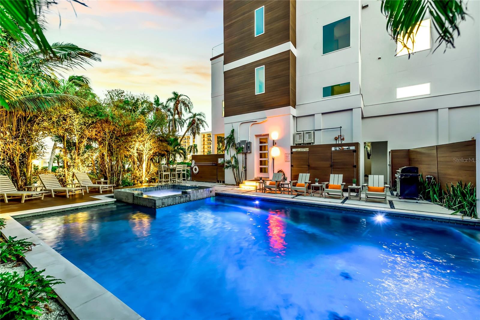 29 BEACH LAND CONDOMINIUM - Residential