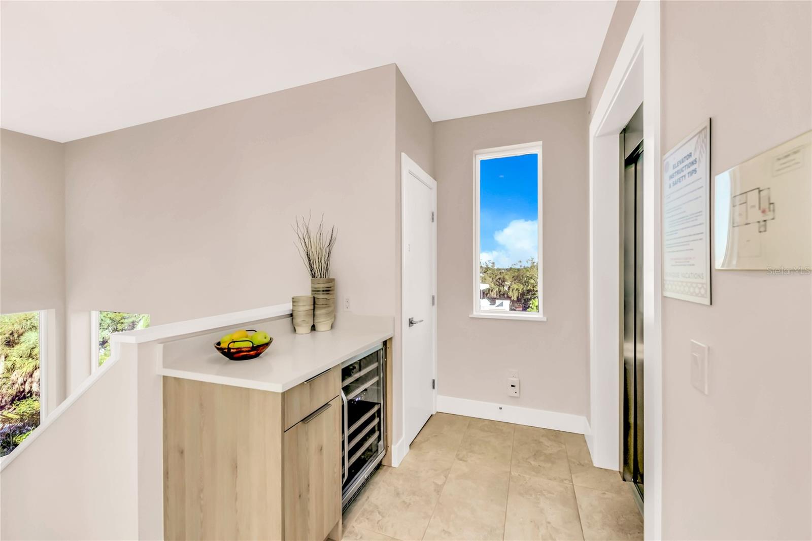 29 BEACH LAND CONDOMINIUM - Residential