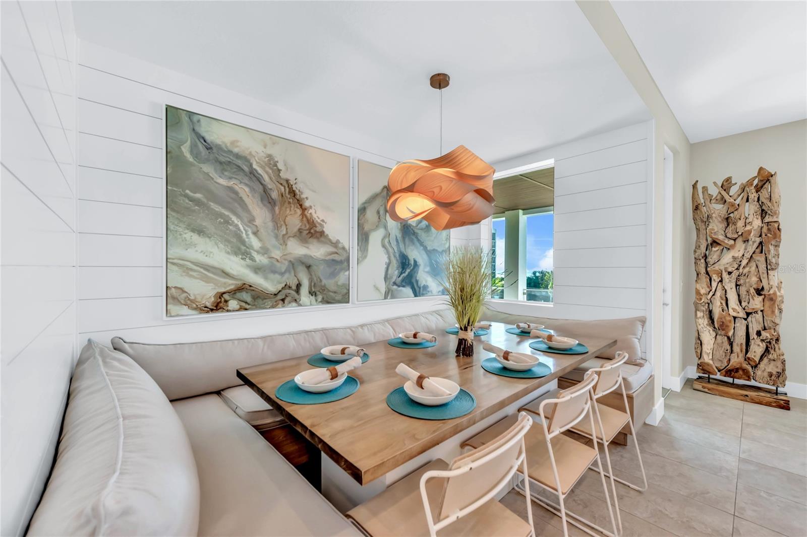 29 BEACH LAND CONDOMINIUM - Residential