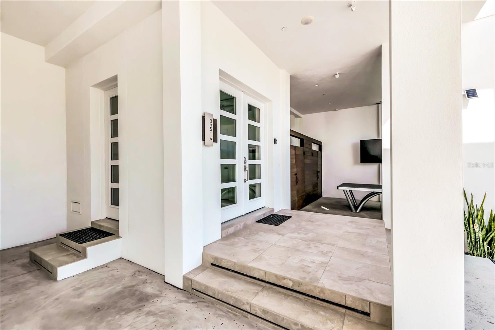 29 BEACH LAND CONDOMINIUM - Residential