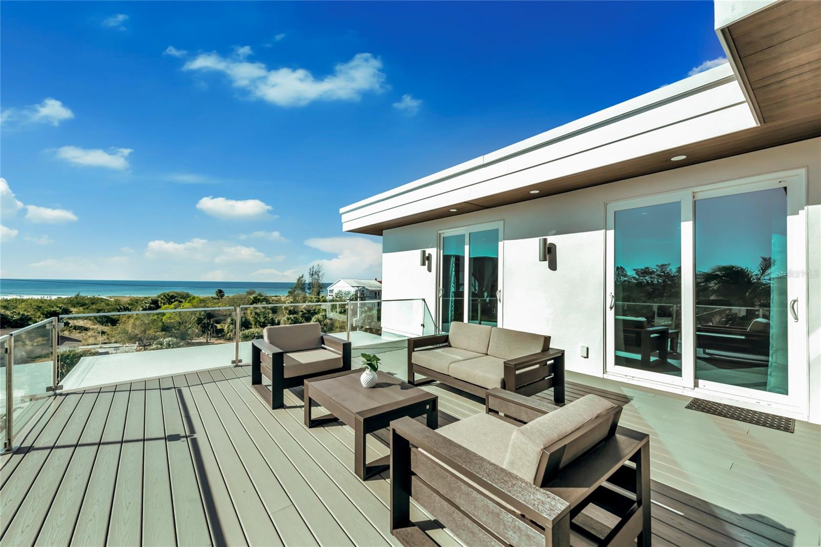 29 BEACH LAND CONDOMINIUM - Residential