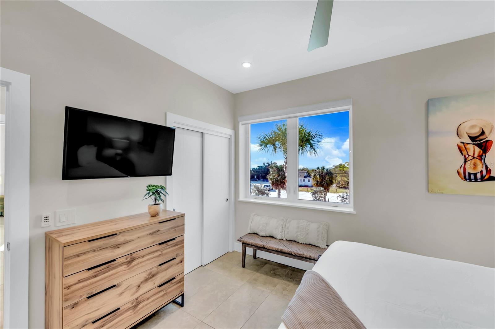 29 BEACH LAND CONDOMINIUM - Residential