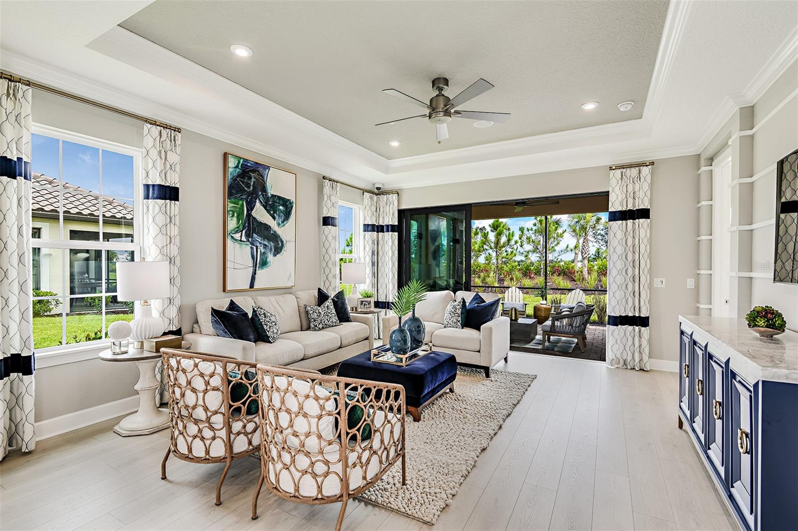 AZARIO ESPLANADE - Residential