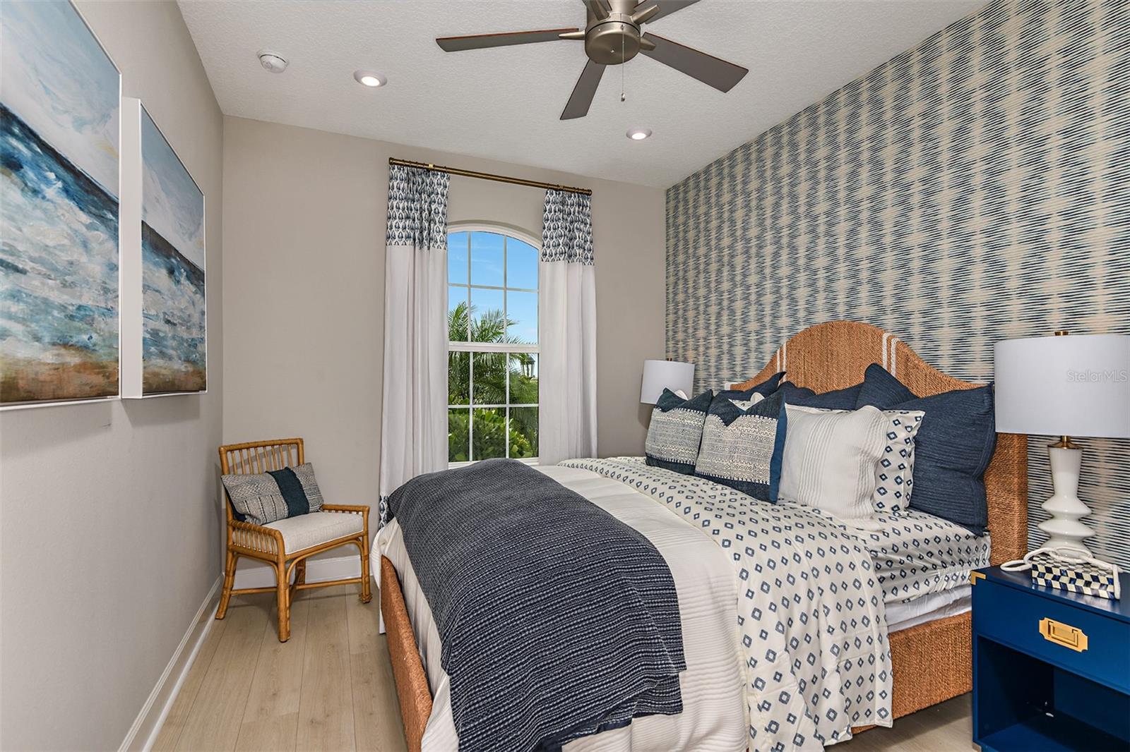 AZARIO ESPLANADE - Residential