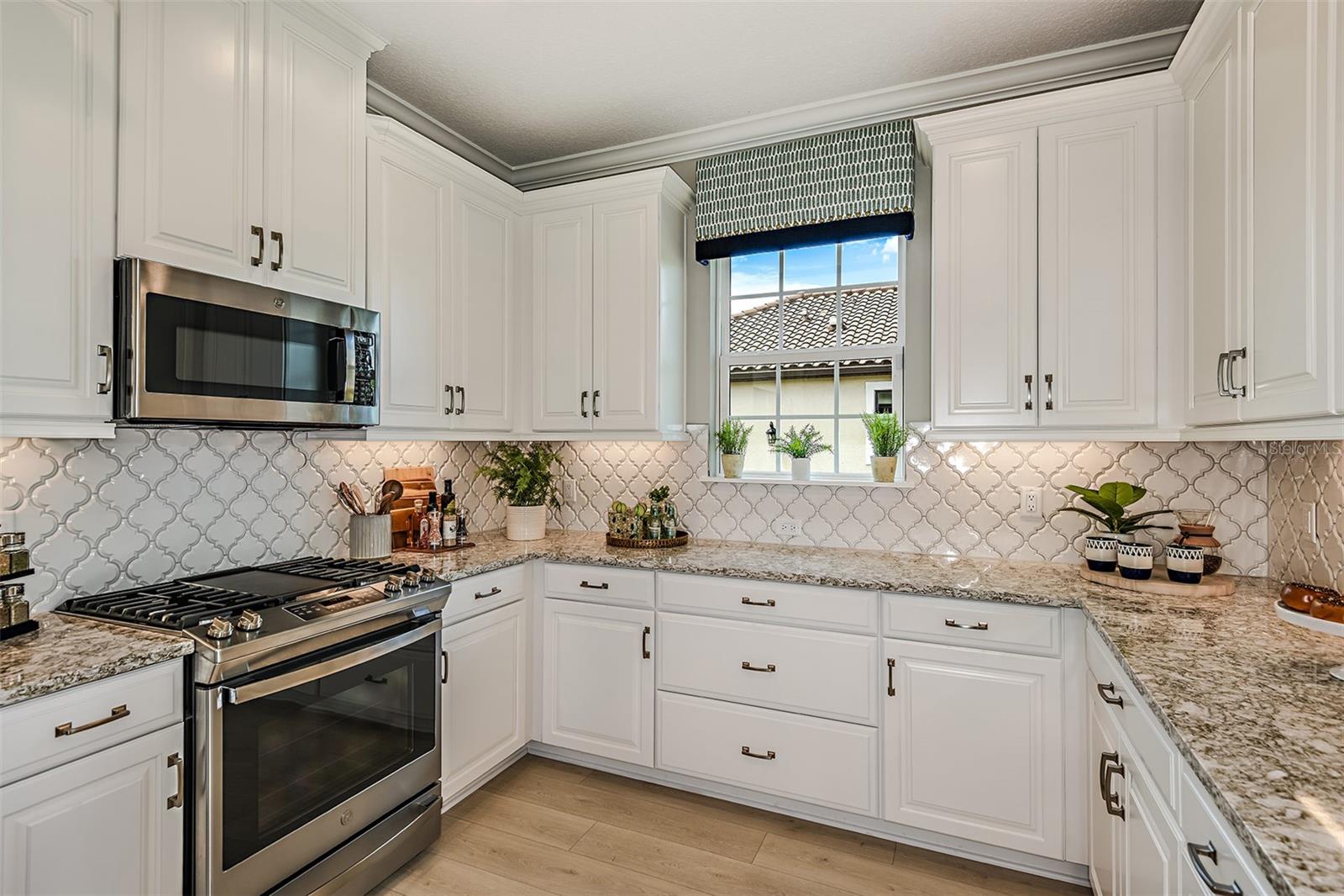 AZARIO ESPLANADE - Residential