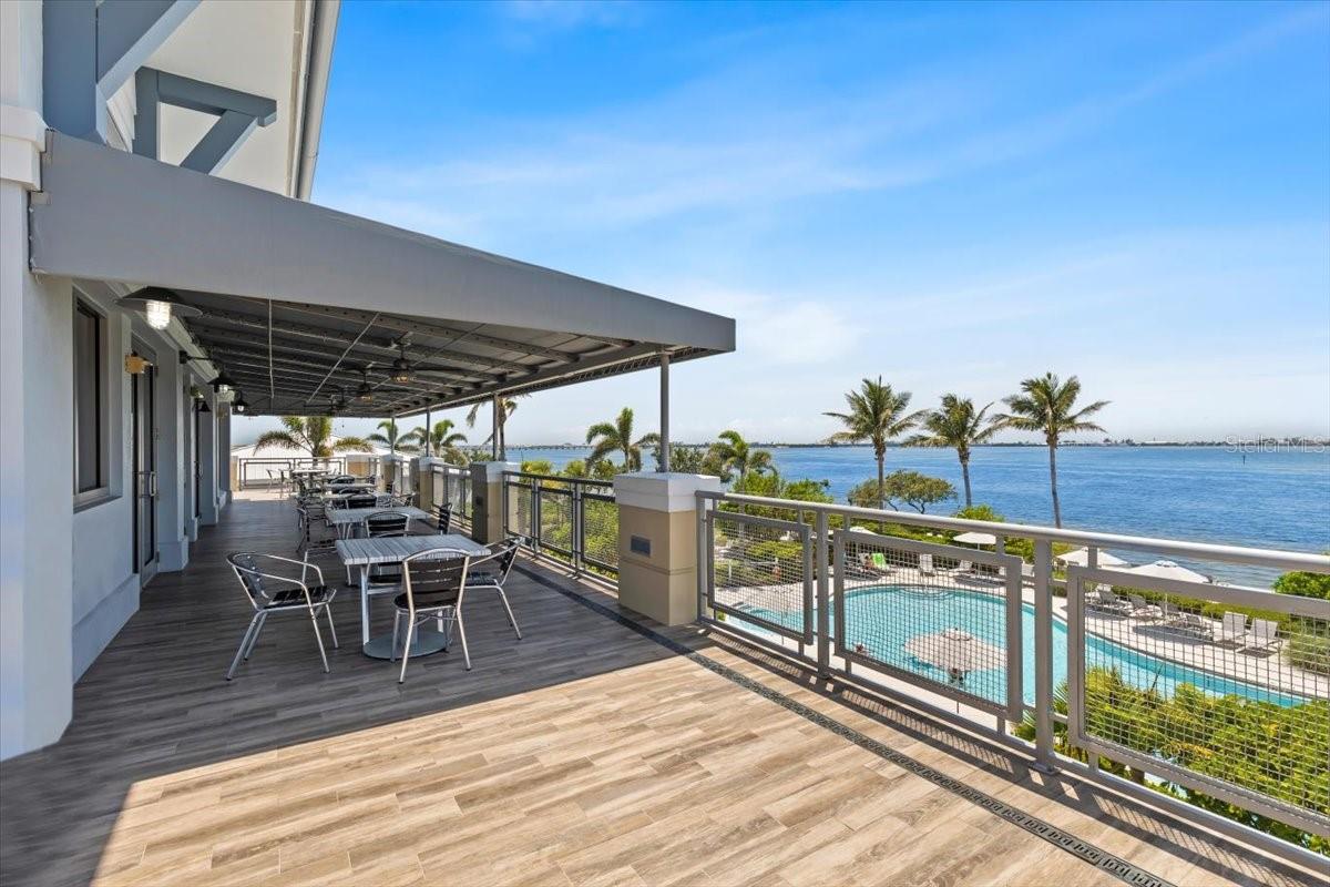 MANGROVE WALK ON HARBOUR ISLE PH 7 - Residential