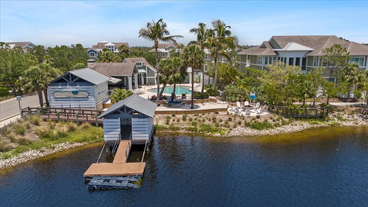 MANGROVE WALK ON HARBOUR ISLE PH 7 - Residential