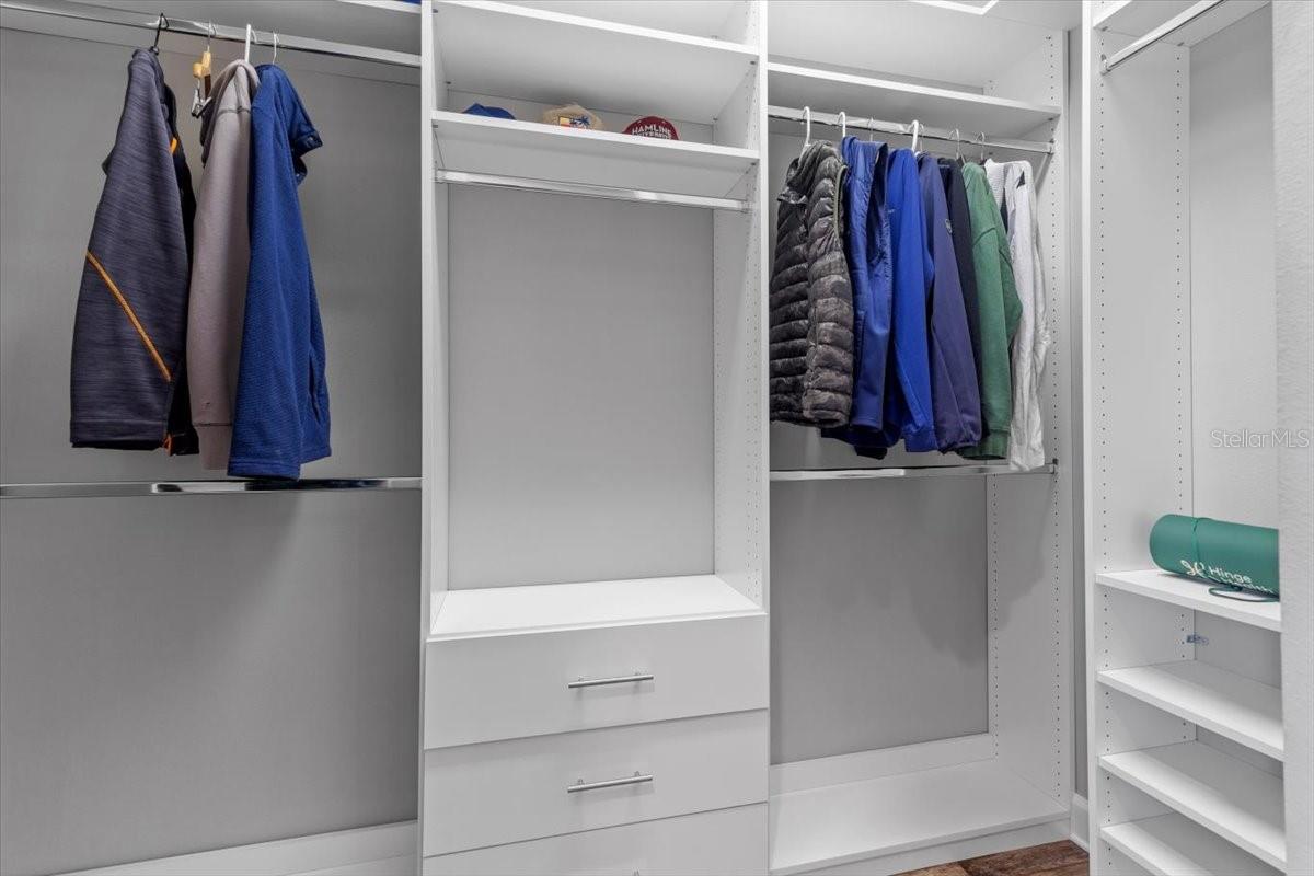 MANGROVE WALK ON HARBOUR ISLE PH 7 - Residential