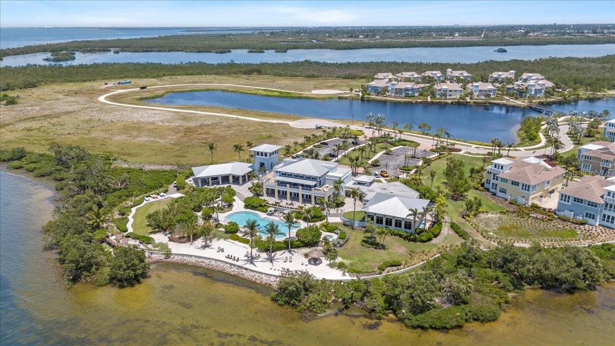 MANGROVE WALK ON HARBOUR ISLE PH 7 - Residential