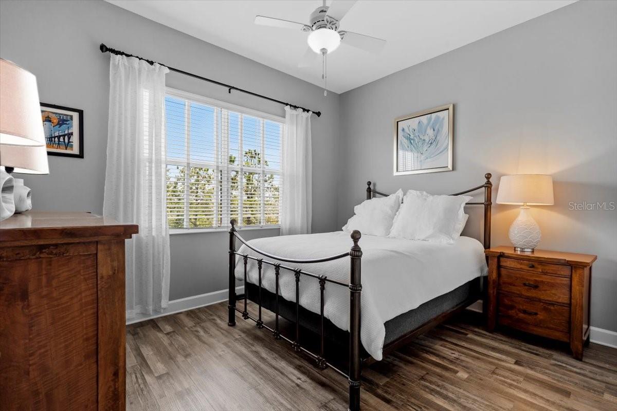 MANGROVE WALK ON HARBOUR ISLE PH 7 - Residential