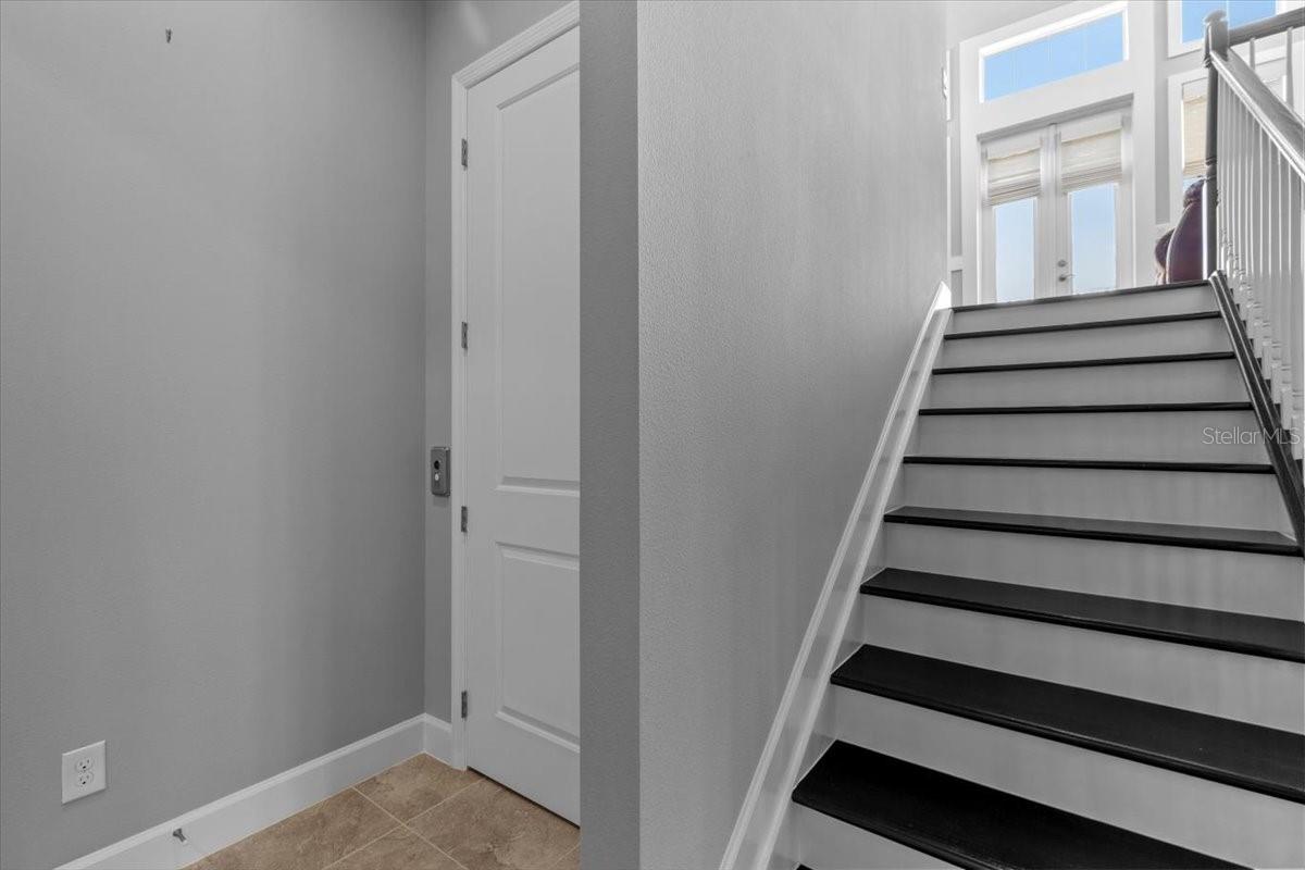 MANGROVE WALK ON HARBOUR ISLE PH 7 - Residential