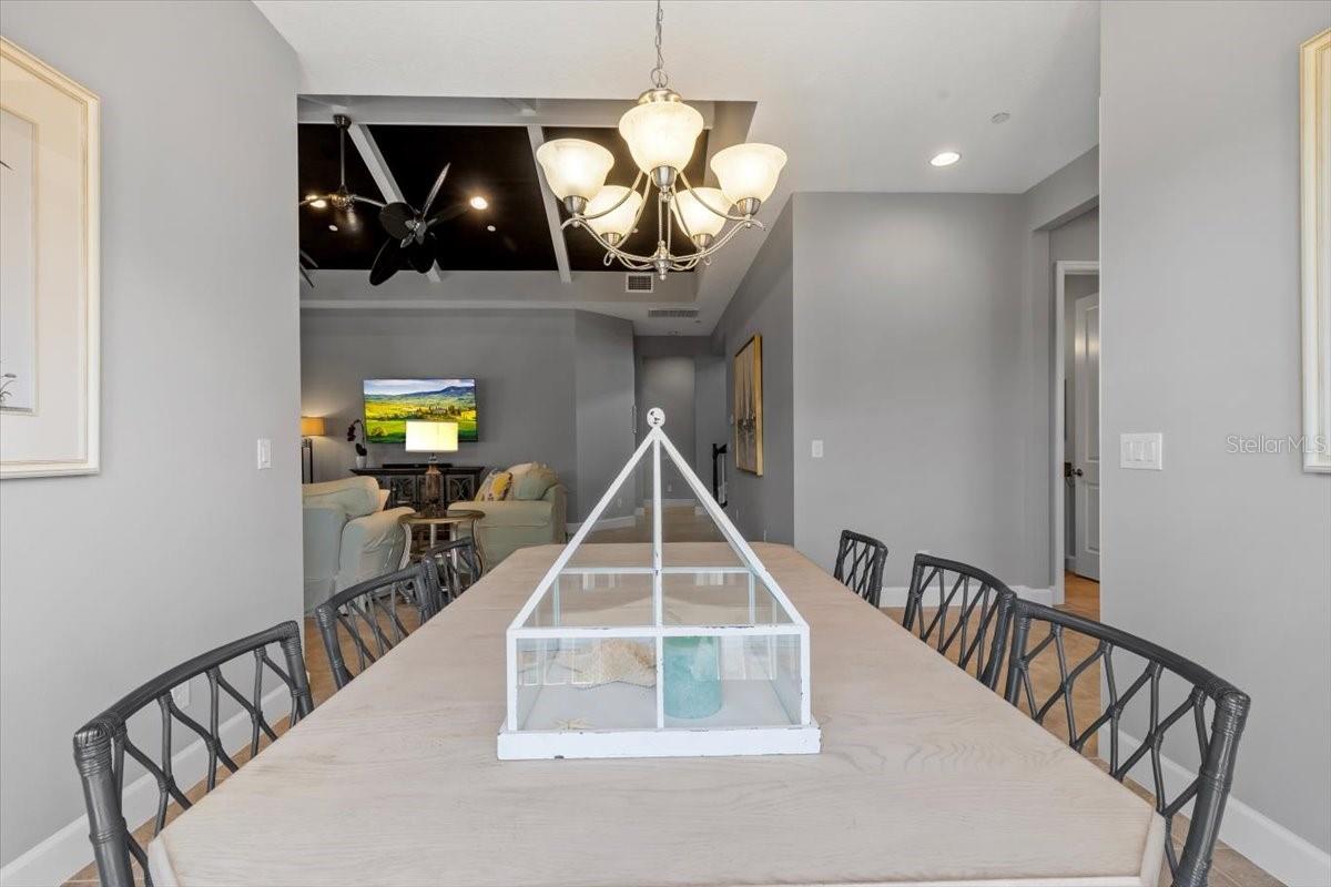 MANGROVE WALK ON HARBOUR ISLE PH 7 - Residential