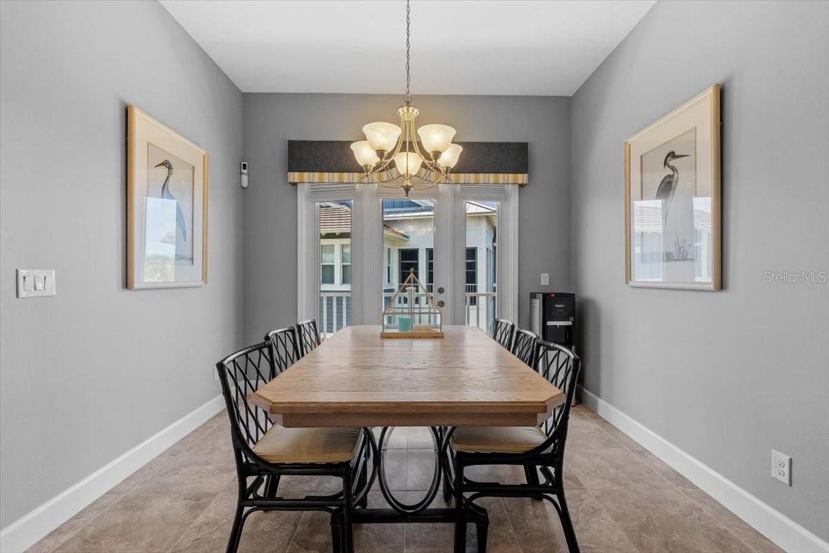 MANGROVE WALK ON HARBOUR ISLE PH 7 - Residential